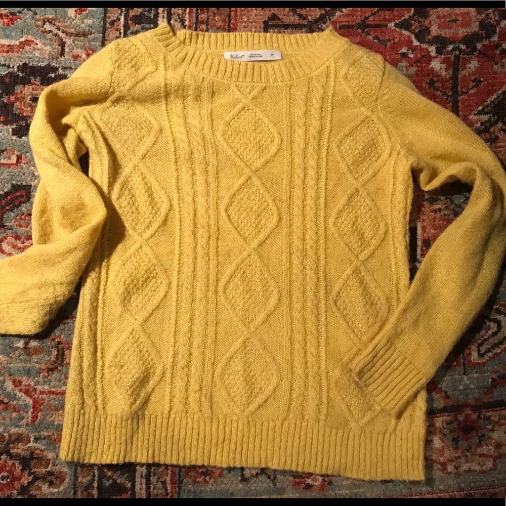 Mustard yellow sweater